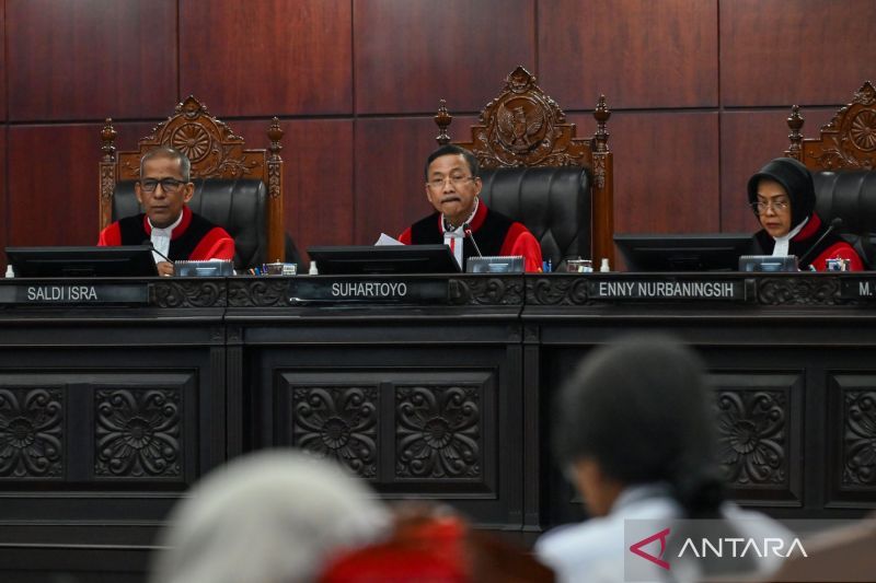 Mahkamah Konstitusi Putuskan Tidak Terima Seluruh Gugatan Diskualifikasi Gibran Karena Ijazah 