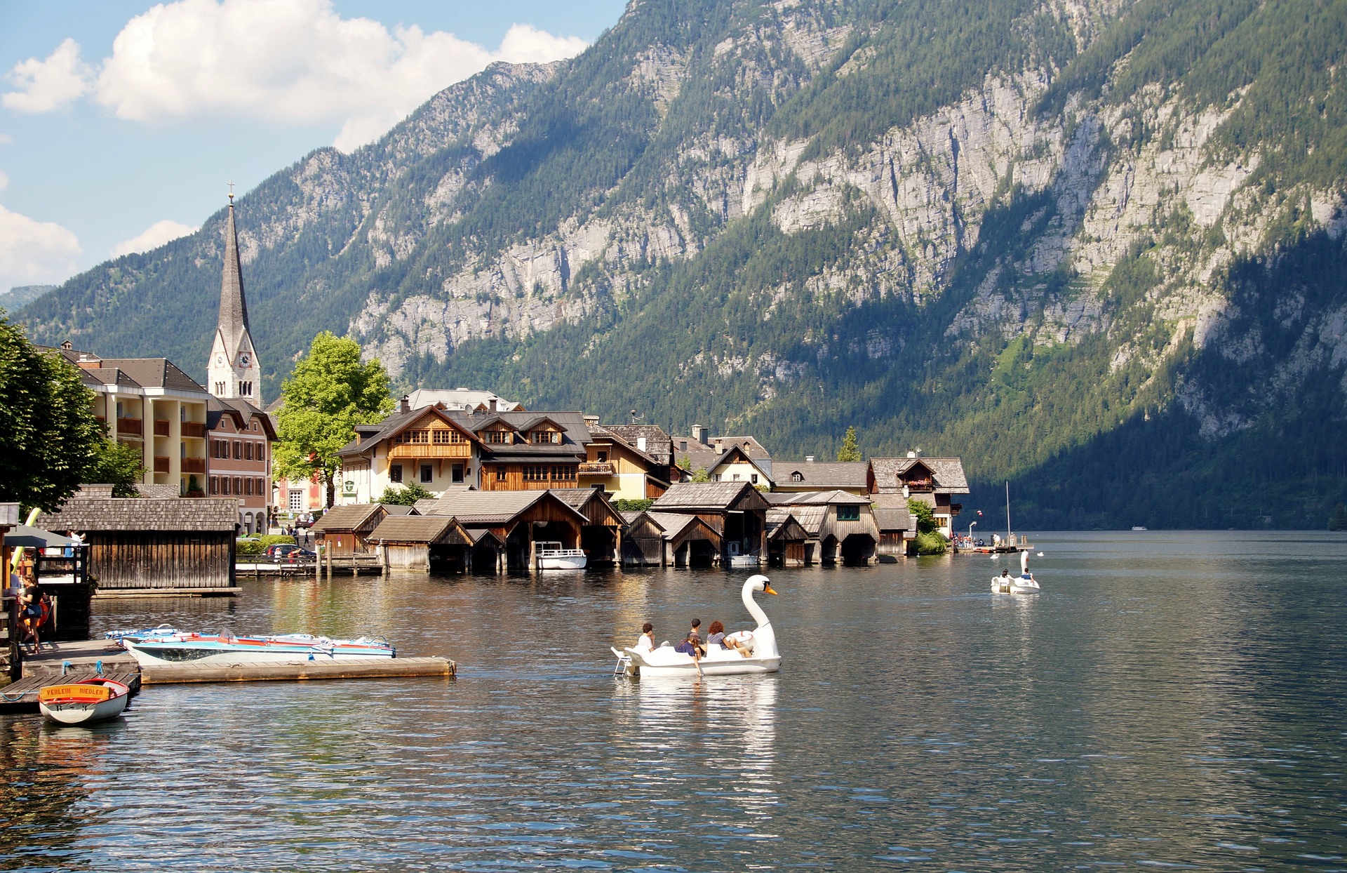 Desa Hallstatt Austria, Destinasi Indah Idaman Pelancong Mancanegara