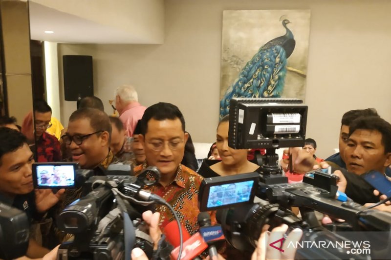 Tinjau Kondisi Kampung Pulo, Mensos Temukan Warga yang Belum Dievakuasi
