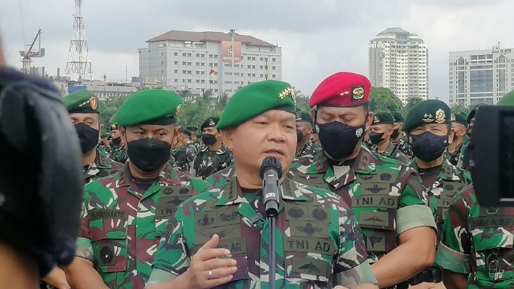 KSAD Pimpin Langsung Pemakaman Anggotanya yang Gugur Ditembak KKB