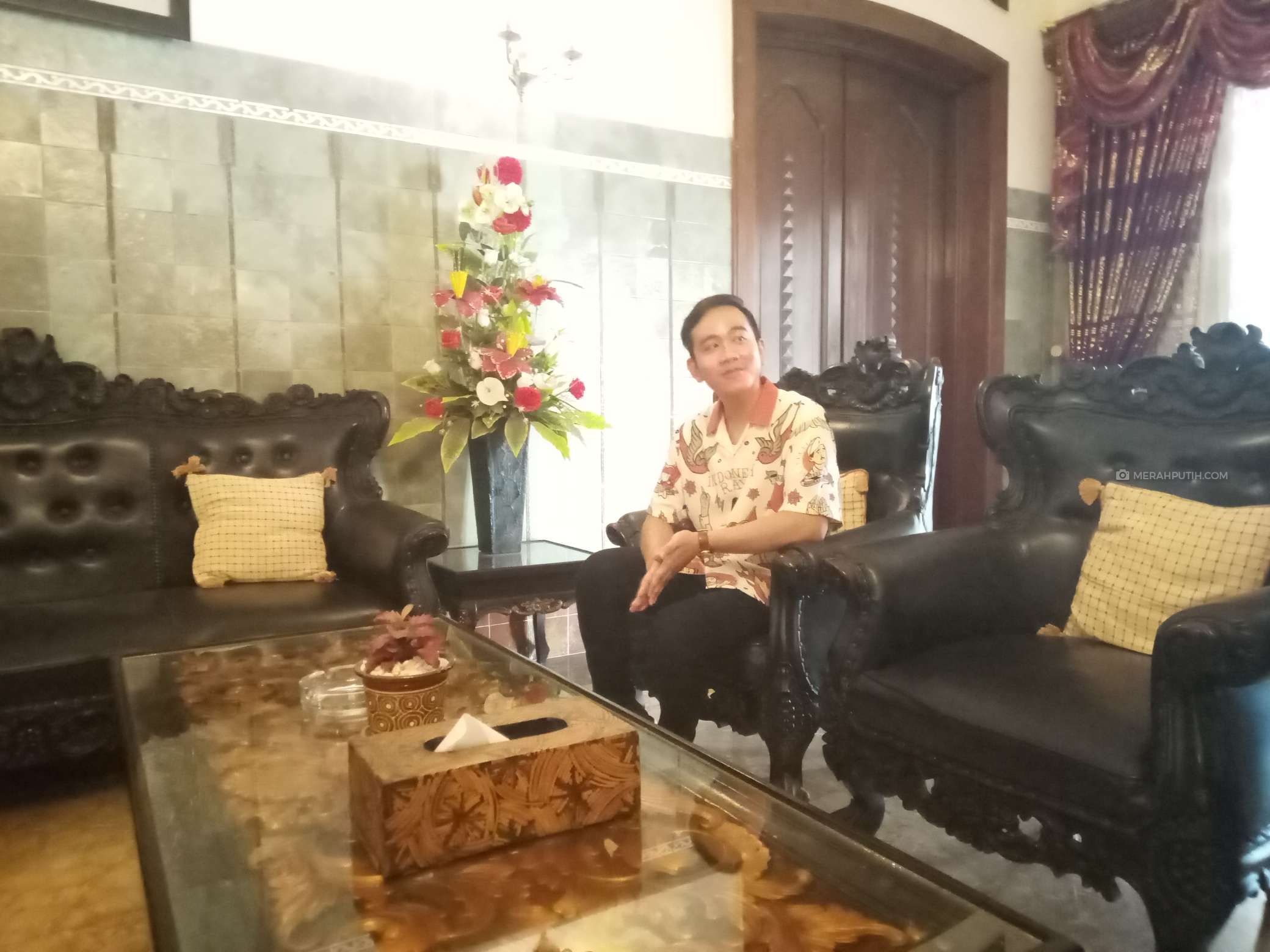 Bertemu Ketua DPC PDIP Solo, Gibran Isyaratkan Maju di Pilwalkot Solo?