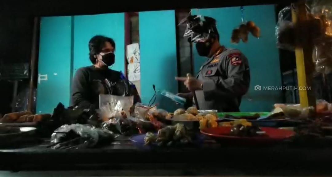 Bertemu Kapolri, Penjual Angkringan Ngeluh Omzet Jualan Turun Akibat PPKM Darurat