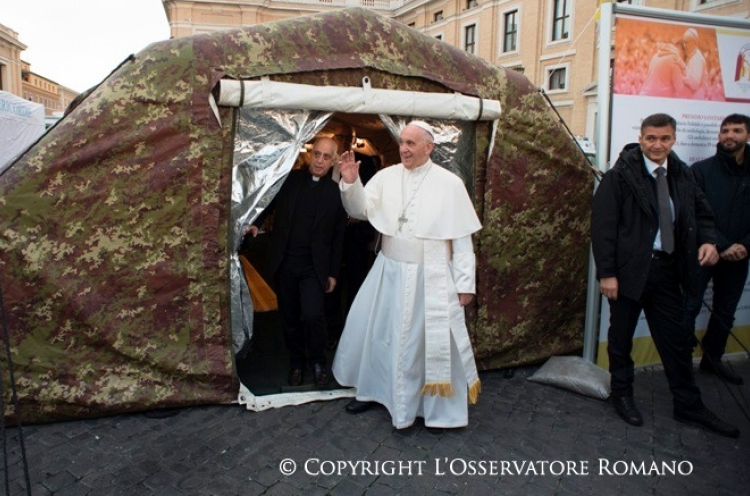 Paus Ungkapkan Rasa Duka Pada Korban Gempa Bumi Sulbar