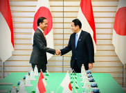 Temui PM Jepang, Jokowi Minta Kishida Hadir di KTT G20