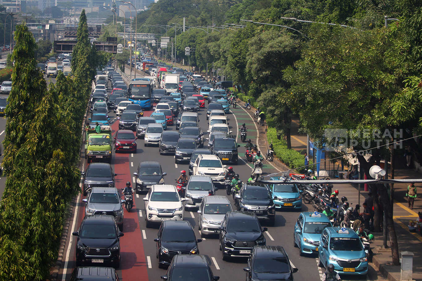 Rencana Pembatasan Usia Kendaraan Di Jakarta Merahputih