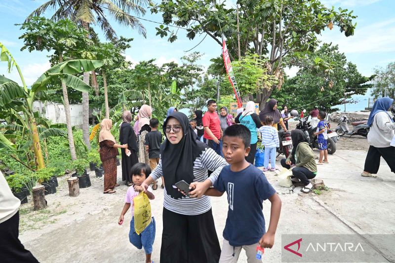 Kondisi Terkini Dampak Gempa Magnitudo 6,7 di Palu, Warga Mengungsi Mandiri Dengan Tenda Terpal