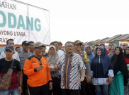 Idul Adha di Kampung Halaman, Oesman Sapta Bagikan 50 Rumah
