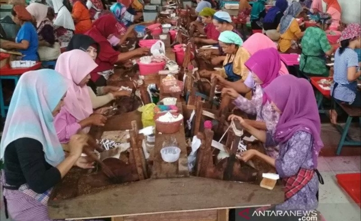 MUI Anggap RUU Omnibus Law Berbahaya, Ini Alasannya