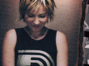 Lirik Lagu 'White Flag', Single Ikonik Dido tentang Cinta yang Tak Padam Meski Telah Usai