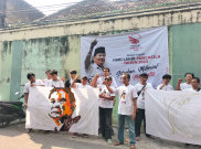 Relawan Jokowi Deklarasi Dukung Prabowo di Pilpres dengan Melukis Wajah Prabowo