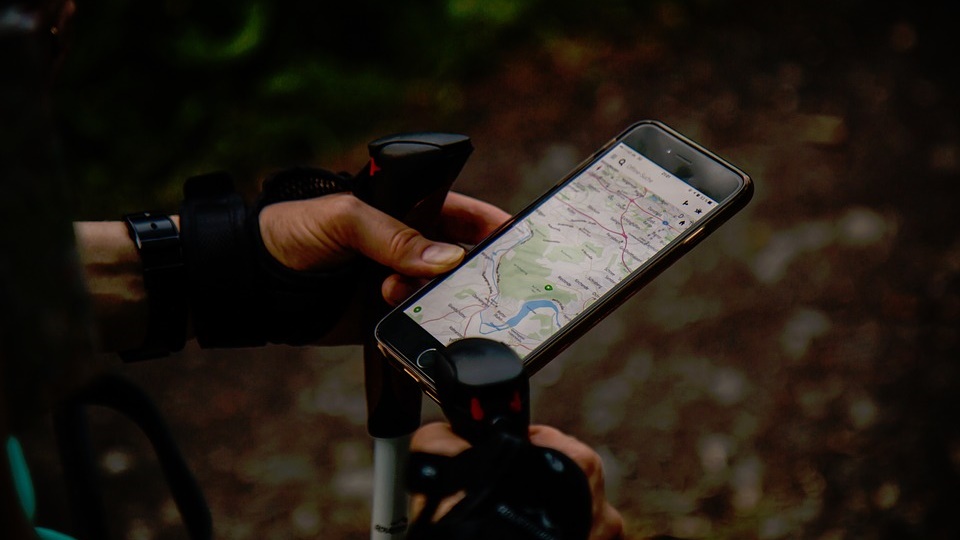 Makin Canggih, Google Map Kini Bisa Bantu Tuna Netra Keliling Kota