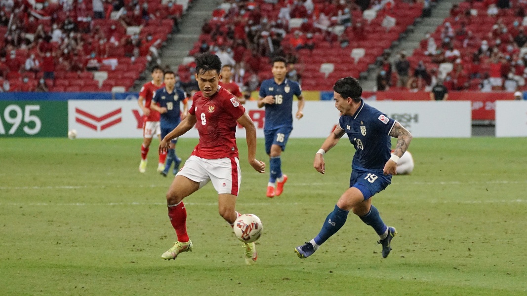 Aksi pemain sayap Timnas Indonesia, Witan Sulaeman, melawan Thailand. (PSSI)