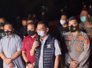 Rekonstruksi Penyerangan Pengawal Rizieq, Polisi Temukan Senjata Api dan Samurai