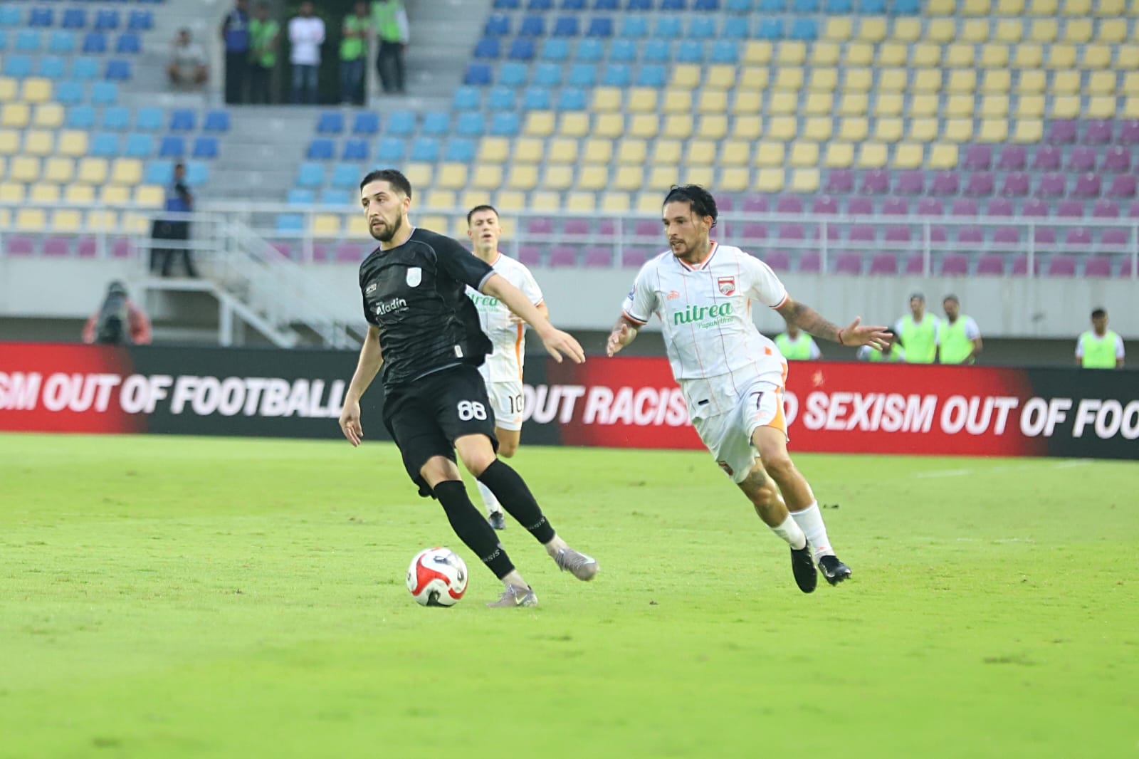 Persis Solo Kalah dari Borneo FC, Coach Milo: Babak Pertama Jadi Masalah