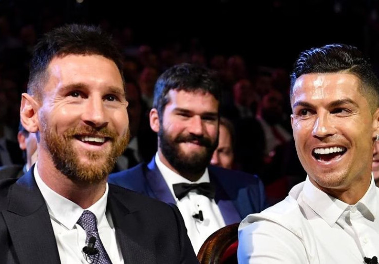 Drama 'Rival Abadi' Segera Berakhir, Cristiano Ronaldo Mau Main Bareng Lionel Messi di Inter Miami