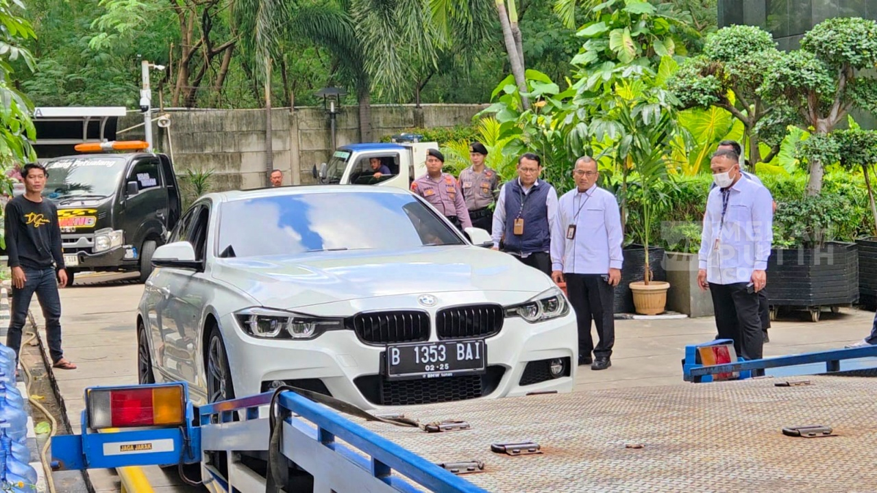 KPK Pindahkan 32 Kendaraan Sitaan Kasus Eks Wamenaker Immanuel Ebenezer ke Rupbasan