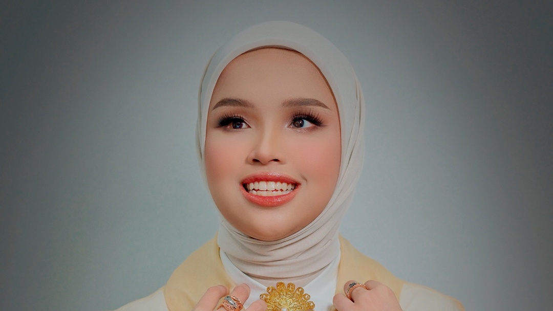 Putri Ariani Beri Pesan Menyentuh Lewat Video Musik 'Senyumannya Tutupi Semua Lelah'