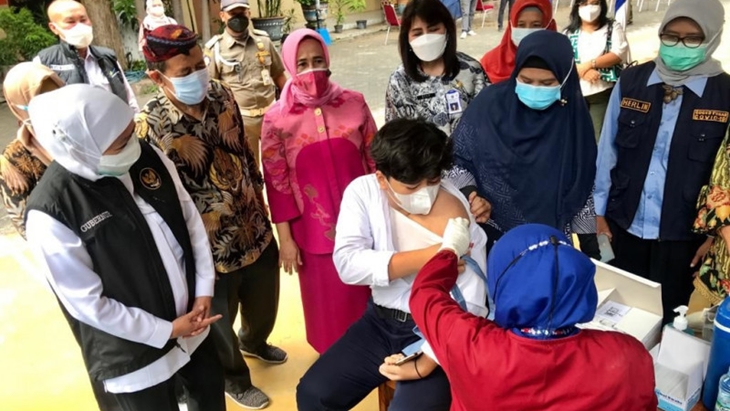 Khofifah Klaim Cakupan Vaksinasi COVID-19 Jatim Tertinggi Se-Indonesia