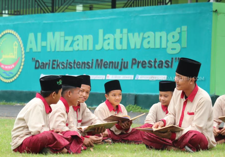 UU 18/2019 Lahir, Pemerintah Diminta Segera Terbitkan PP Pesantren