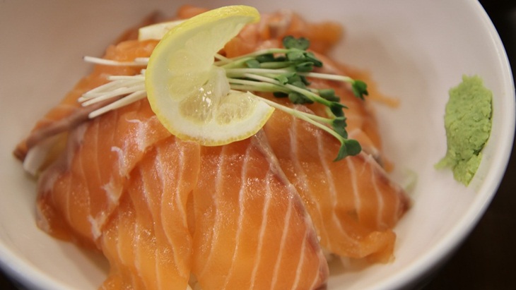 Mi Godog Pakai Salmon? Cobain di Hotel Ini