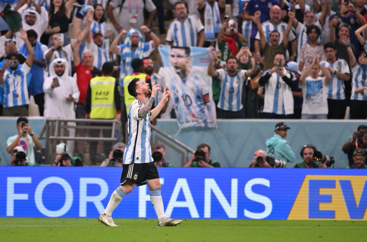 Argentina Jaga Asa Melaju ke-16 Besar