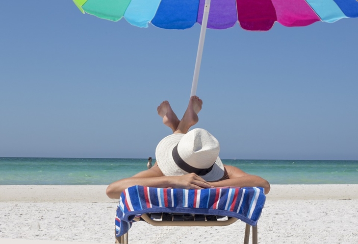 Sunscreen sangat penting digunakan untuk melindungi kulit. (Foto: Pixabay/TerriC)