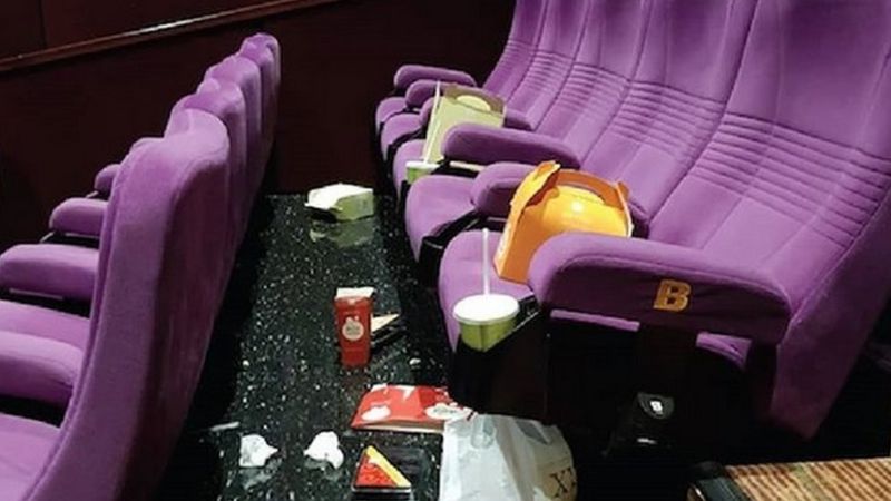 Buang sampah sembarangan di bioskop, apa menurutmu? (Foto instagram/cinema21)