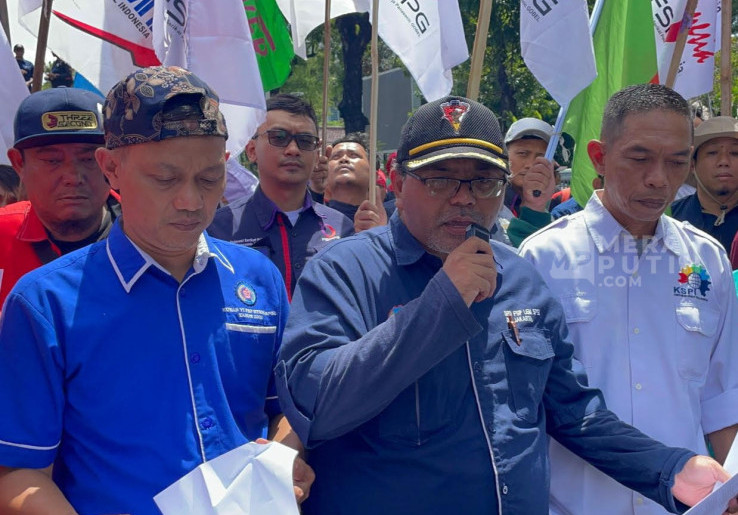 Kawasan Monas Macet Total, Buruh Tuntut UMP Naik Jadi Rp 6 Juta di Balai Kota
