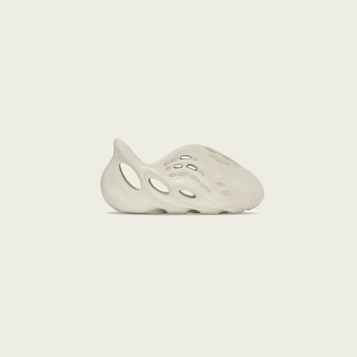 YZY FOAM RNR Sand 