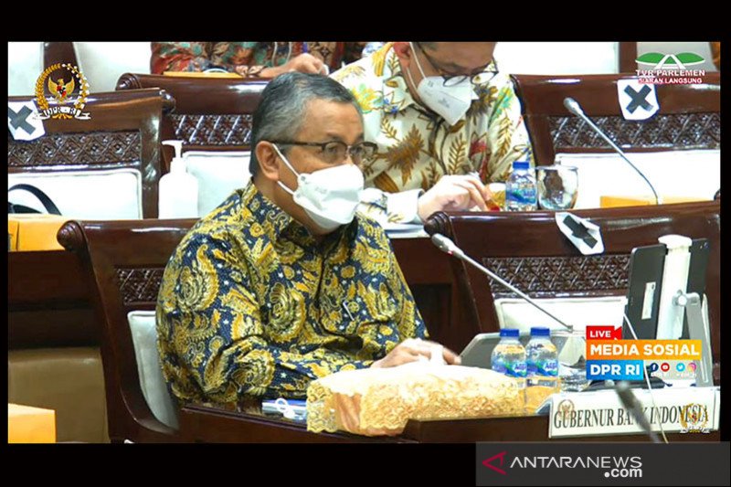 ubernur Bank Indonesia Perry Warjiyo saat Raker bersama Komisi XI DPR RI di Jakarta, Senin (14/6/2021). ANTARA/Tangkapan layar Youtube DPRI RI/pri. (ANTARA/Tangkapan layar Youtube DPRI RI)
