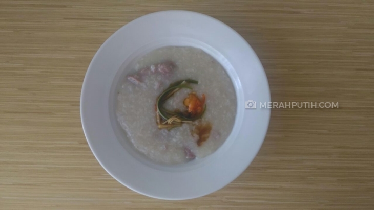 Bubur Hong Kong Daging Iris, Sarapan ala Resto Nan Lezat
