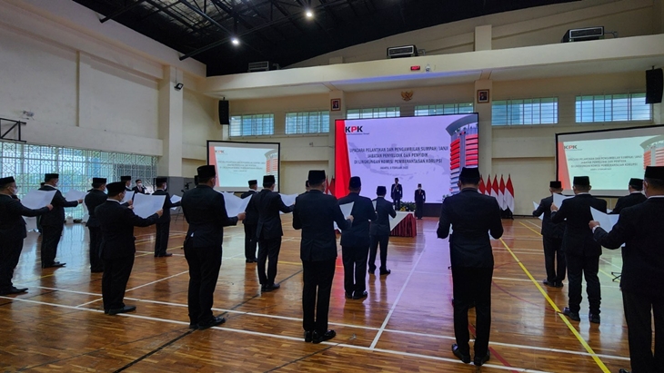 KPK Lantik 21 Penyidik dan Penyelidik Baru
