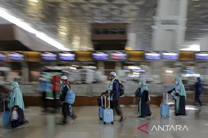 Pemerintah Harus Segera Hapus Persyaratan Vaksin Meningitis