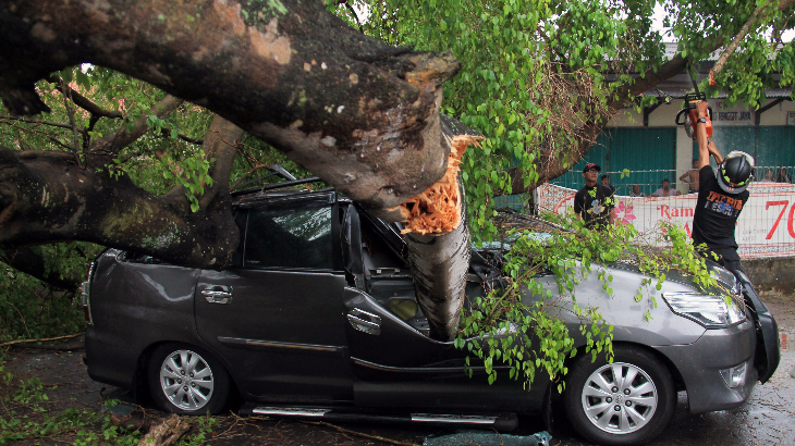 Petir dan Angin Kencang Menyertai Hujan di Sebagian Jabodetabek 