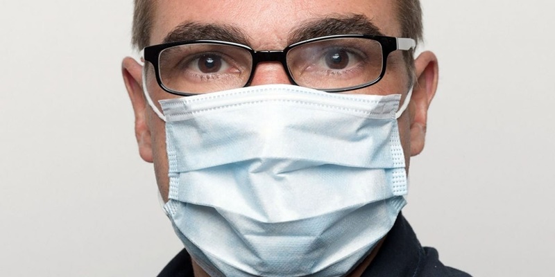 Masker Surgical Mask