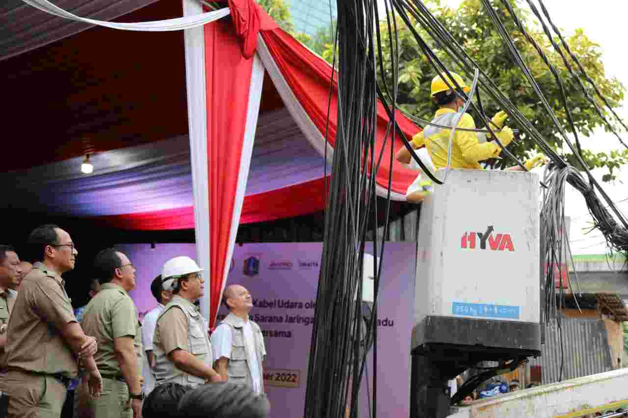 32 Ruas Jalan Jakarta Bakal Bebas Kabel di Atas