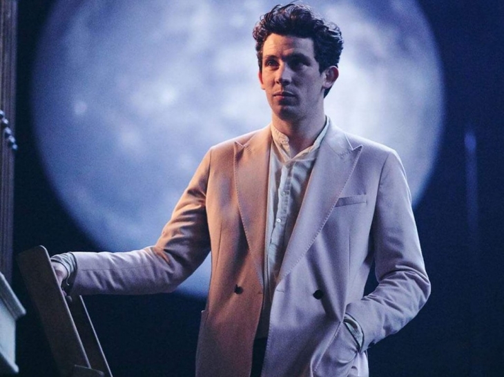 Josh O'Connor saat menjadi Romeo dalam produksi National Theatre. (Foto: Twitter/@JoshOConnorBest)