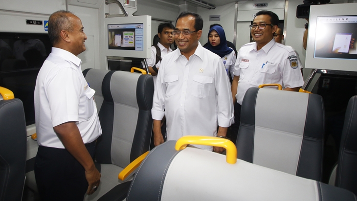 Menhub Umumkan Tarif Normal Kereta Bandara 