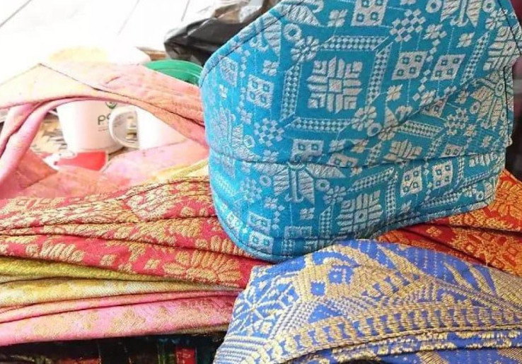 Tanjak Riau, Penutup Kepala Penunjuk Strata Sosial