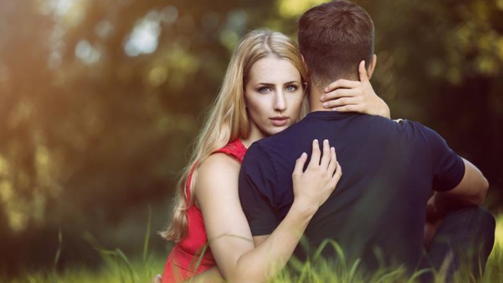 So Sweet! Zodiak Berikut Siap Membela Pasangannya Mati-Matian