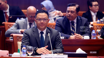 Raker Menteri Luar Negeri Sugiono dengan Komisi I DPR Bahas Perlindungan WNI di Wilayah Konflik