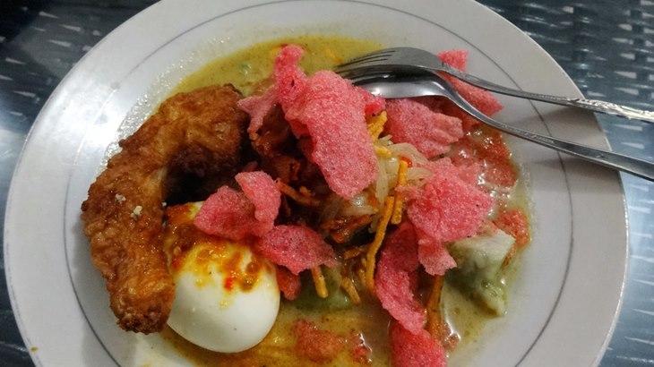 Lontong Medan, Rasanya Nonjok!