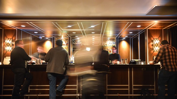 lobby hotel
