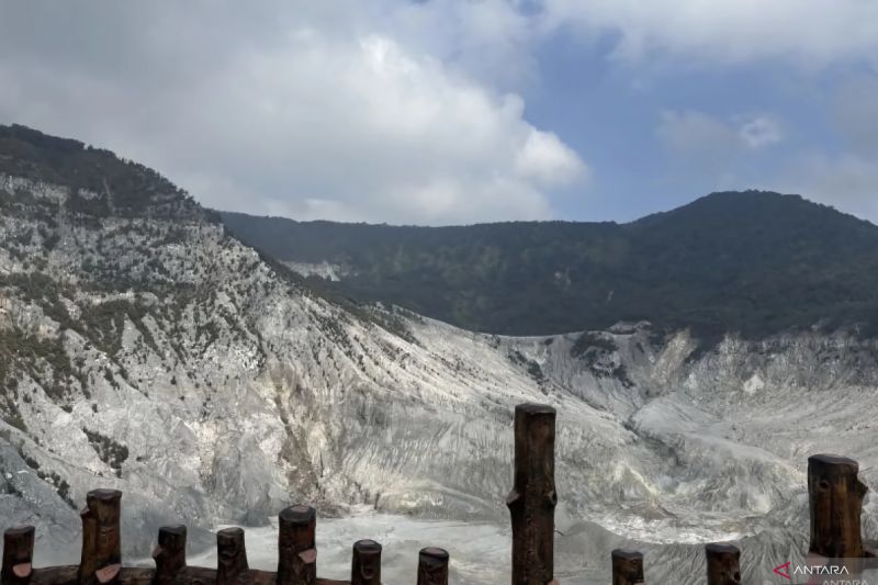 Waspada Erupsi Freatik di Gunung Tangkuban Perahu, Badan Geologi Beri Penjelasan