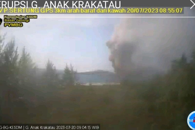Gunung Anak Krakatau Erupsi, Semburkan Abu Setinggi 1.000 Meter