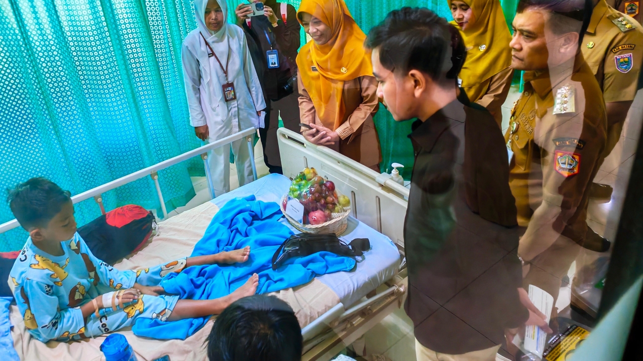 Gibran Minta Maaf atas Dugaan Keracunan MBG di Batang, 34 Pasien Masih Dirawat