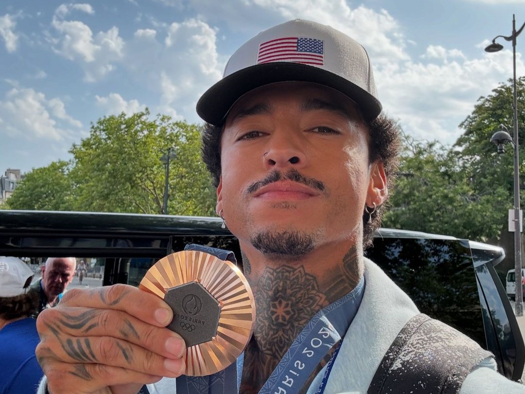 Atlet Skateboard AS Pamerkan Medali Olimpiade Paris 2024, Kualitasnya Buruk