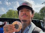 Atlet Skateboard AS Pamerkan Medali Olimpiade Paris 2024, Kualitasnya Buruk