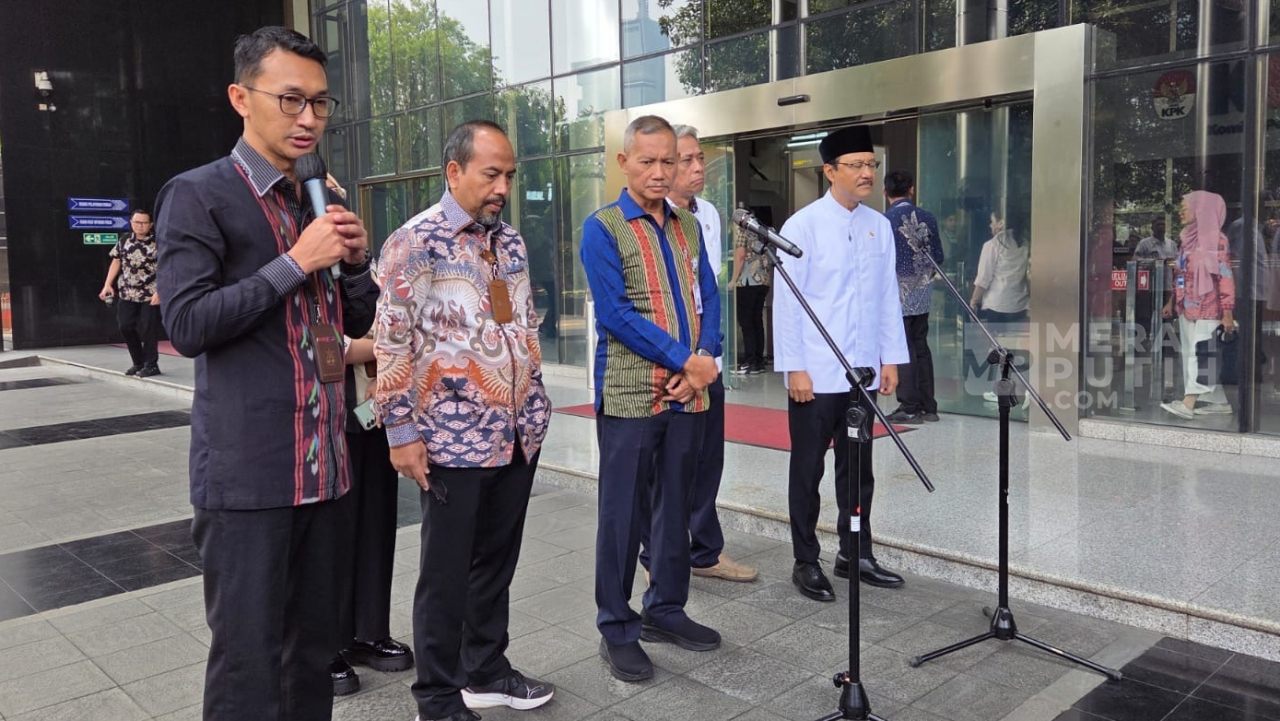 Klarifikasi Polemik Sepatu Sekolah Rakyat Rp 700 Ribu, Mensos: Itu Bukan Harga Final