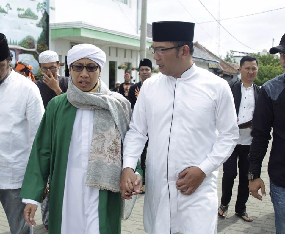 Teror Bom Panci, Kang Emil: Bandung Aman